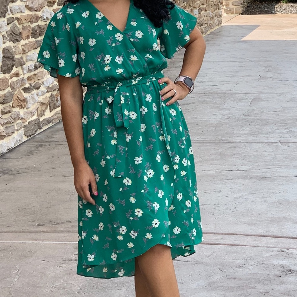 Green Sienna sky printed dress - Size S